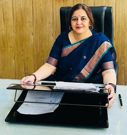 Dr Meenu Singh, Principal